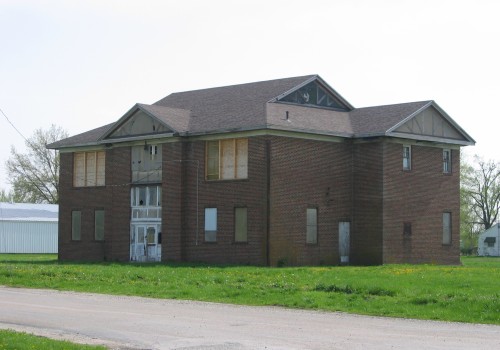 Understanding the Differences between National and Local Politics in Vandalia, Missouri